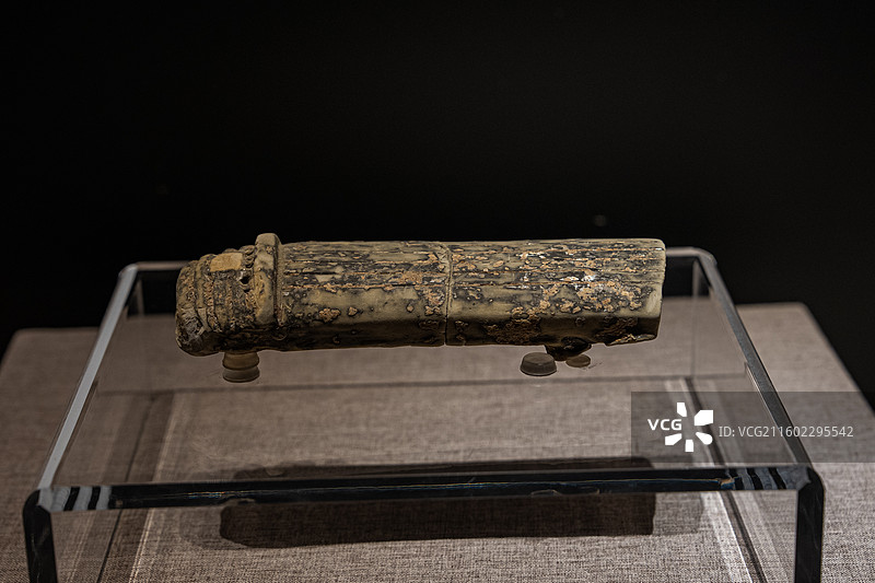 汉代 灰陶五弦琴 长兴县博物馆图片素材