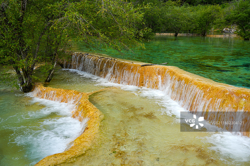 黄龙彩池图片素材