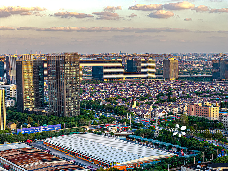 航拍G60科创云廊 上海松江科技城产业雨林 长三角一体化 漕河泾松江高科技园 新桥镇九亭镇新质生产力图片素材