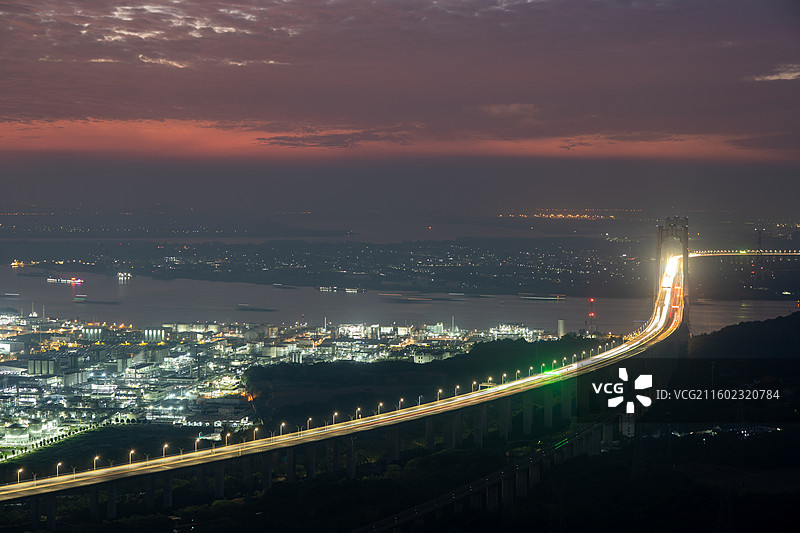 镇江五峰山大桥晚霞图片素材