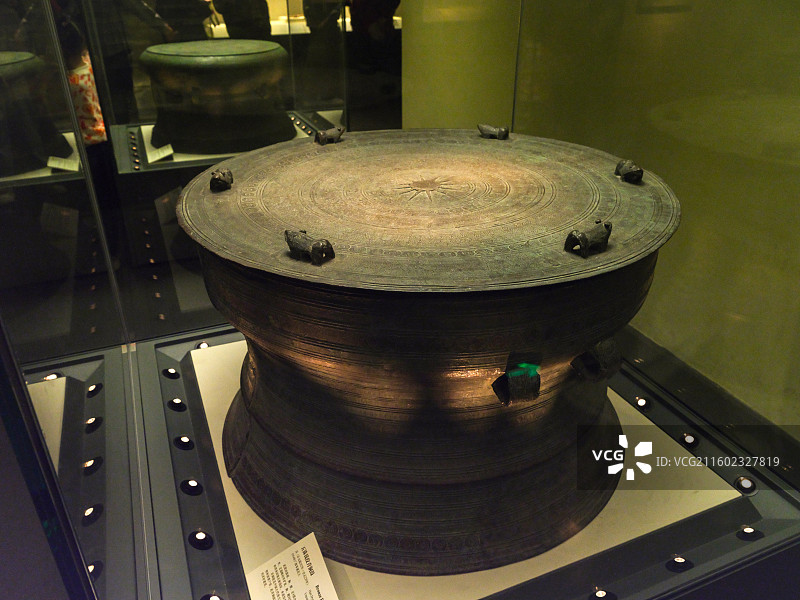 五铢钱青铜鼓 汉代 1954年广西岑溪出土 中国国家博物馆“古代中国基本陈列”图片素材