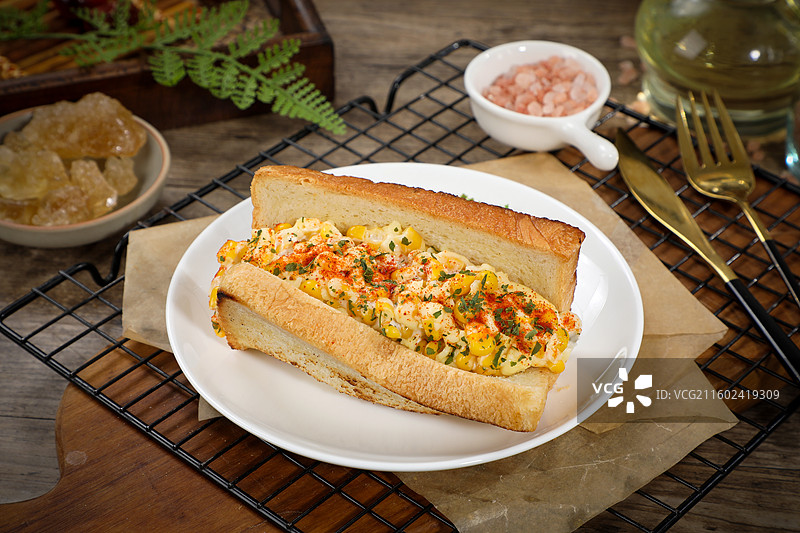 芝士玉米薯泥焗吐司图片素材