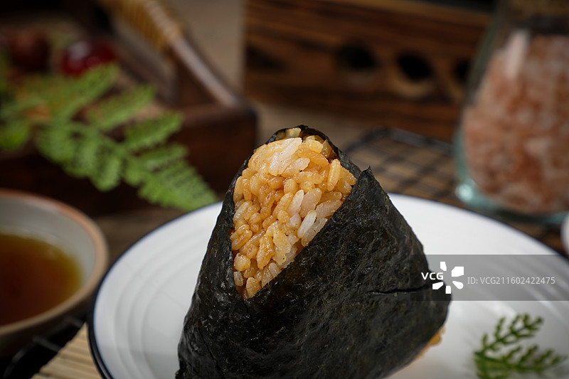 蒲烧鳗鱼饭团图片素材