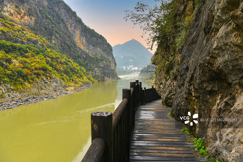 明月峡古栈道图片素材