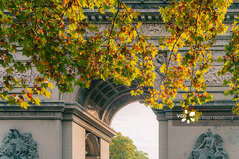 蠡湖中央公园凯旋门前梧桐秋色图片素材