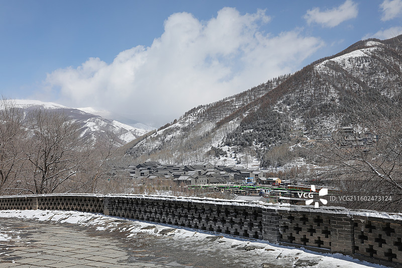 五台山菩萨顶广化寺塔院寺大雪雪山图片素材