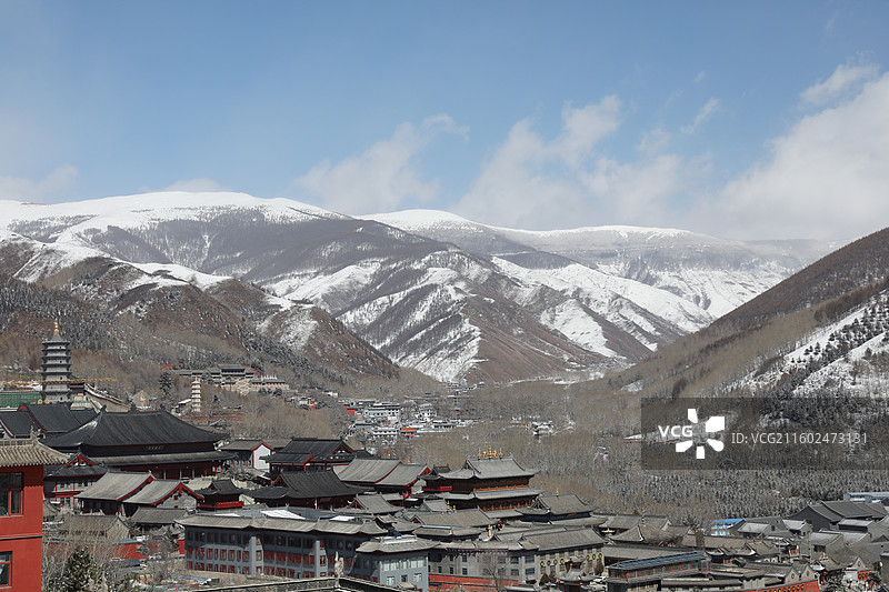 五台山菩萨顶广化寺塔院寺大雪雪山图片素材
