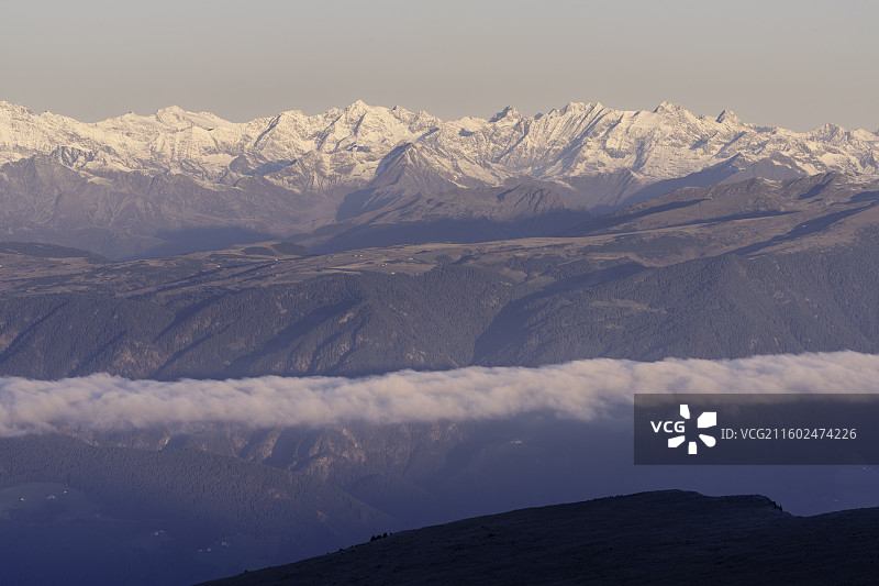 刀锋山图片素材