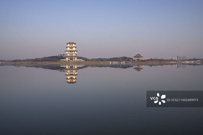 卤阳湖湖光塔影风景图图片素材
