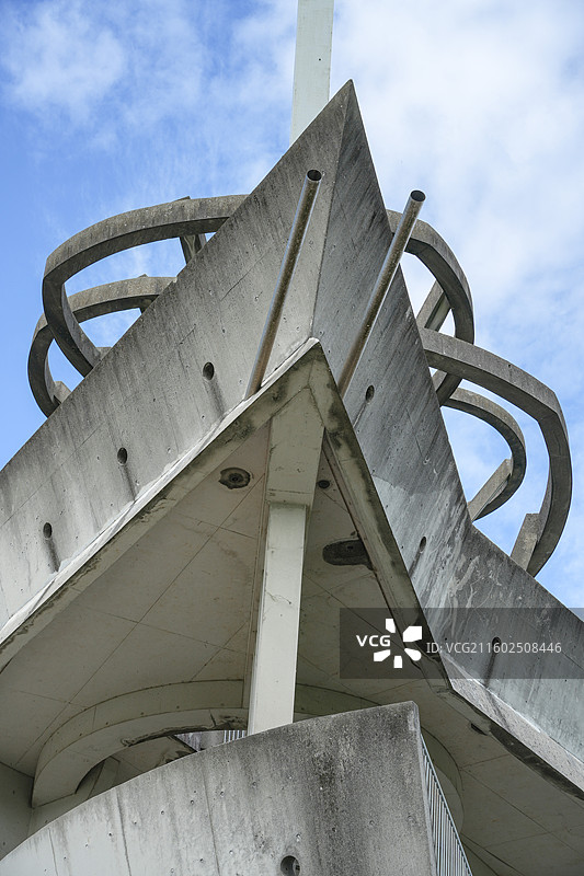 日本熊本县玉名市运动公园山丘顶部高崎正治设计的观景建筑玉名天望馆图片素材