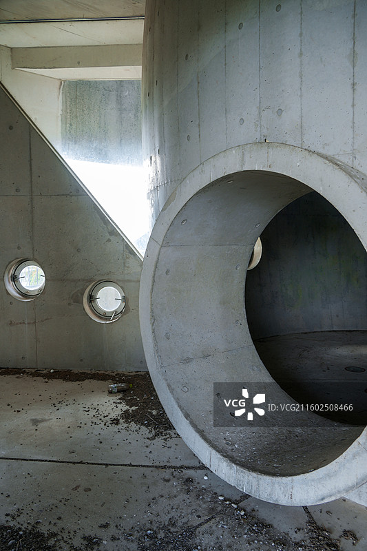 日本熊本县玉名市运动公园山丘顶部高崎正治设计的观景建筑玉名天望馆图片素材