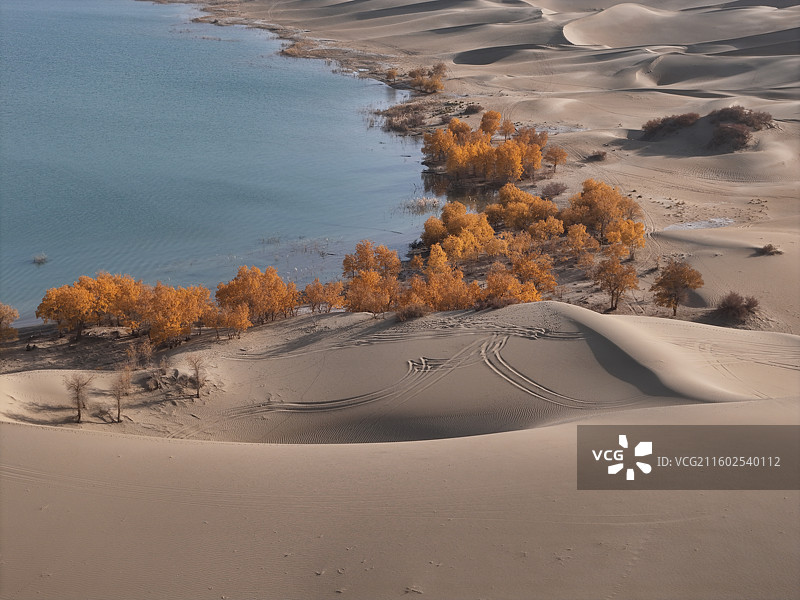 塔塔秘境秋色图片素材