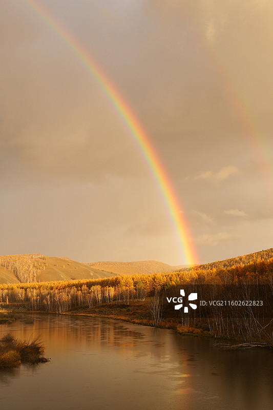 阿尔山雨后彩虹图片素材