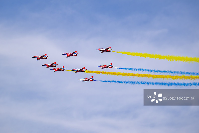 2025长春航空展，红鹰飞行表演队。图片素材
