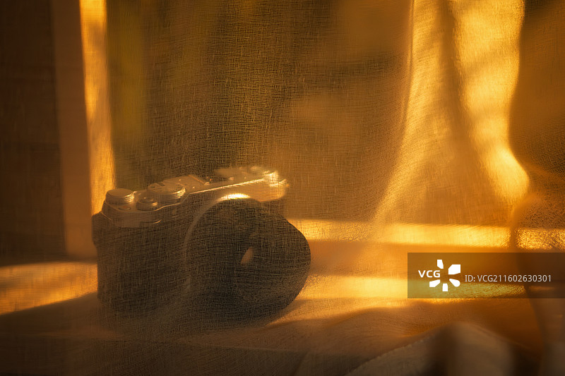 小巧复古文艺相机图片素材