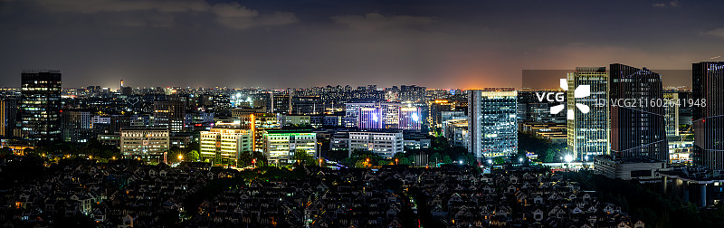 上海松江科技城 产业园区夜晚亮灯 漕河泾开发区松江高科技园 新桥镇九亭镇农村集体资产乡村振兴园区开发图片素材