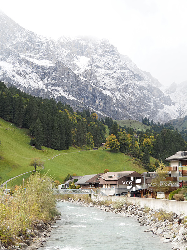 瑞士 上瓦尔登州 恩格尔贝格小镇 铁力士雪山图片素材