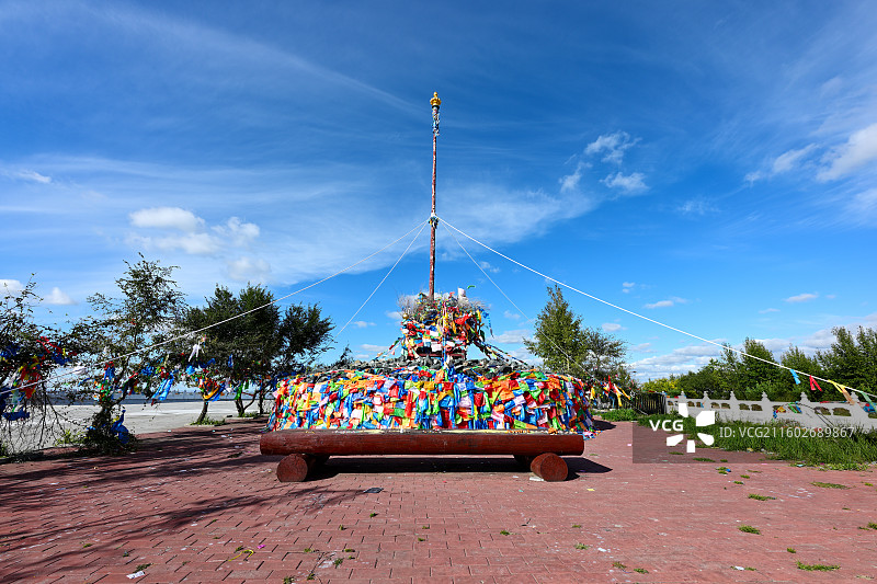 经幡，慈积金刚塔，藏传佛教建筑，一塔两寺，呼伦贝尔两河圣山旅游文化景区图片素材