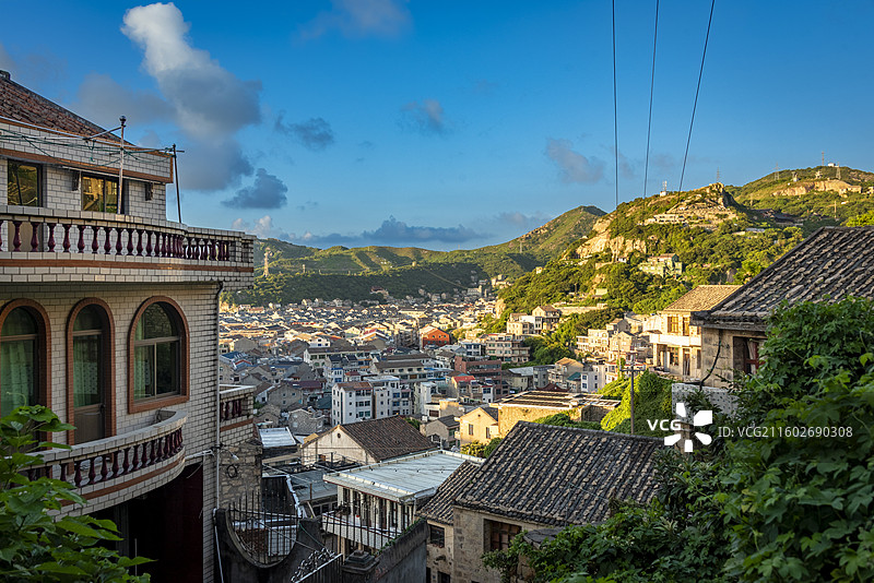 温岭石塘小箬村麒麟山，山城全景，建筑错落有致，自然与人文交融，宁静祥和。图片素材