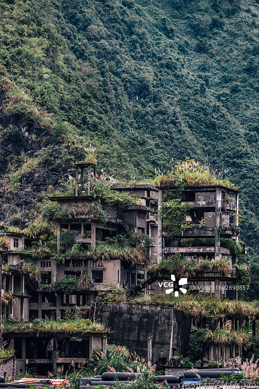 湖北省恩施州鹤峰县废弃水泥厂图片素材