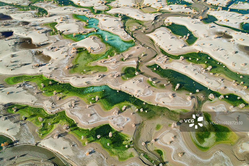 新疆和田翡翠湖图片素材