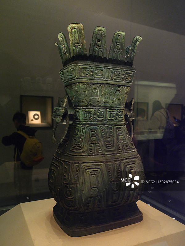 “曾仲游父”青铜方壶 春秋·曾 1966年湖北京山苏家垅出土 中国国家博物馆“古代中国基本陈列”图片素材