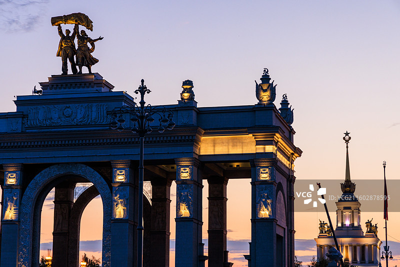 俄罗斯莫斯科国民经济成就展览馆夕照图片素材