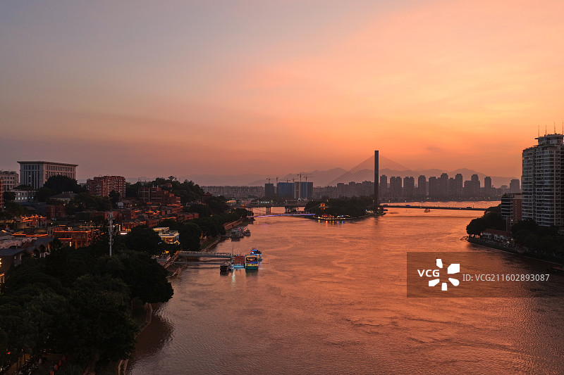 闽江之心中洲岛爱情岛烟台山解放大桥黄昏日落江景航拍图片素材