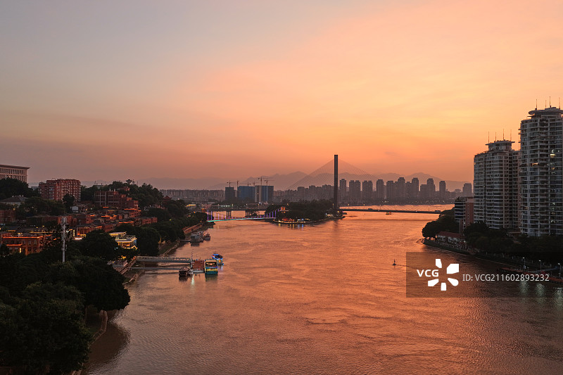 闽江之心中洲岛爱情岛烟台山解放大桥黄昏日落江景航拍图片素材