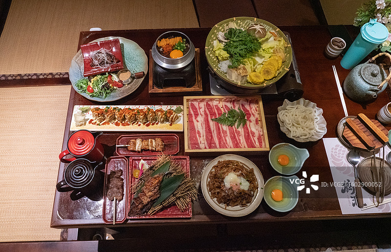 日料肥牛寿喜烧寿司海胆锅图片素材