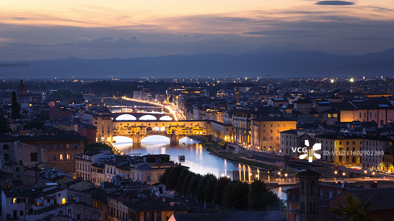 佛罗伦萨老桥夜景图片素材