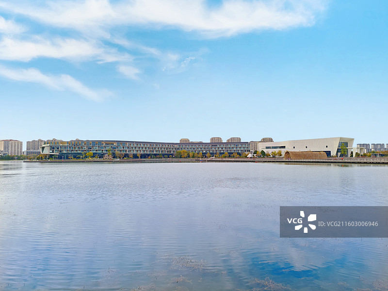 上海奉贤区上海之鱼公园金海湖湖畔的上海东方美谷JW万豪酒店（JW Marriott）图片素材