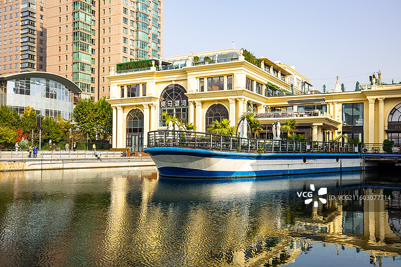 秋意正浓，木叶尽染，亮马河畔秋色惊艳来袭图片素材