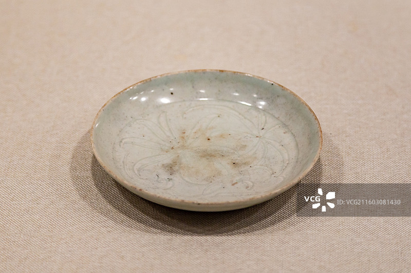 元代-青白釉刻花碟 南昌县博物馆图片素材