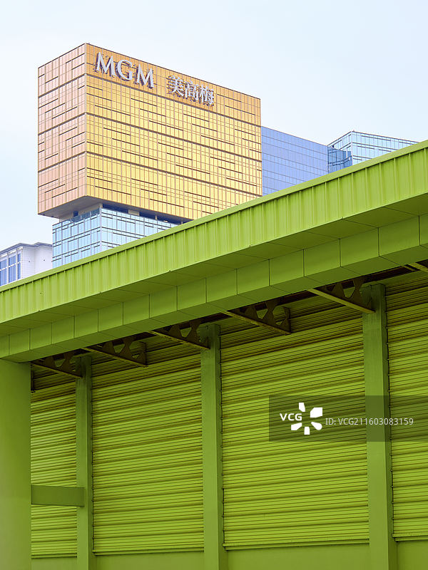 11月初的澳门街景，大三巴、伦敦塔、巴黎埃菲尔铁塔、新葡京图片素材