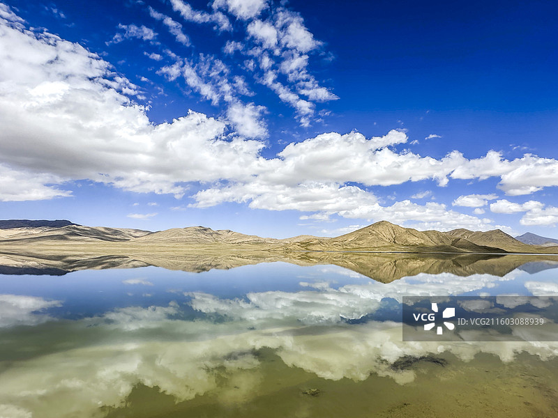 走进可可西里西王母瑶池线图片素材