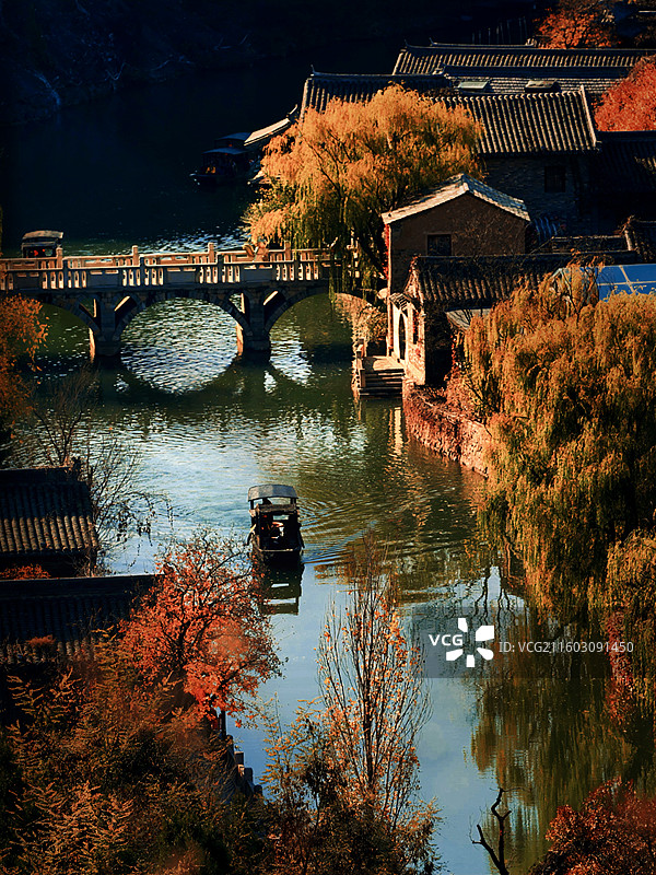 北京古北水镇的秋景图片素材