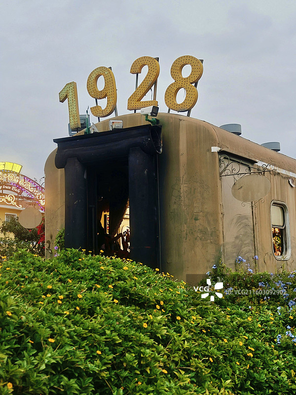 云南建水 临安古城米轨小火车主题公园图片素材