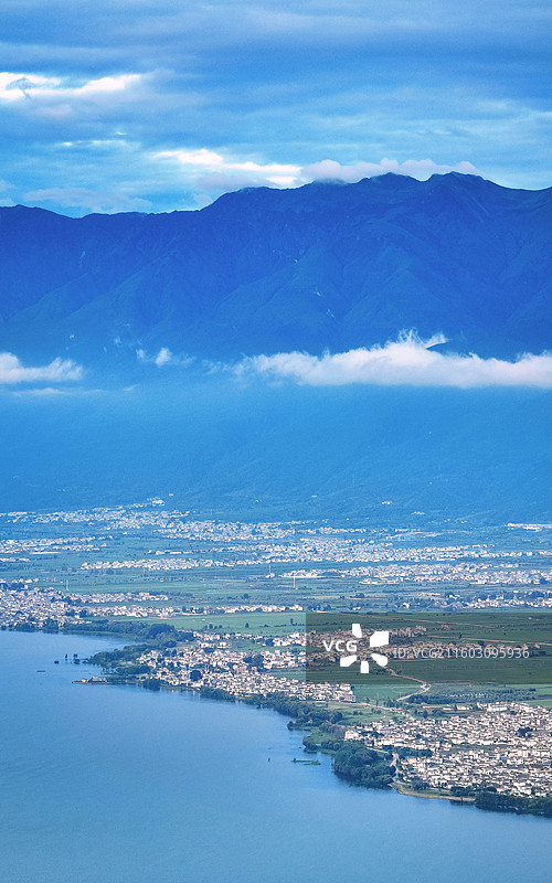 云南大理古城洱海风光图片素材