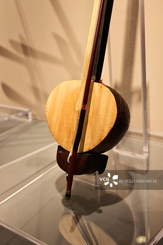 泉州 非遗 南音 梨园戏 高甲戏 乐器 道具 二胡 二弦 三弦 锣 鼓 洞箫图片素材