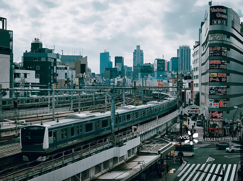 东京上野城市轨道交通图片素材