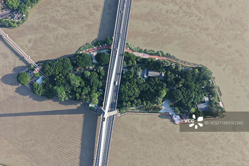 福州江心公园爱情岛闽江之心婚姻登记所红色建筑三县洲大桥图片素材