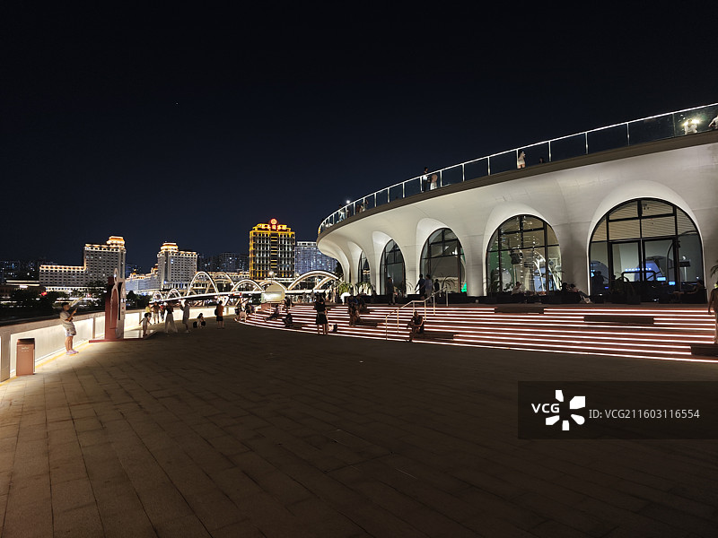 闽江之心中洲岛改建拱券造型建筑夜景图片素材