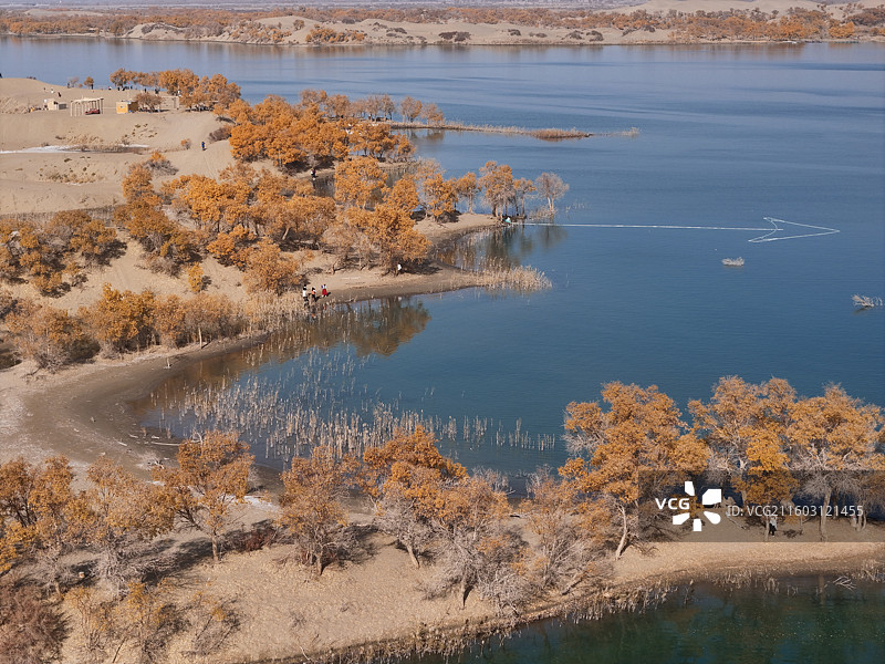 塔塔秘境秋色图片素材