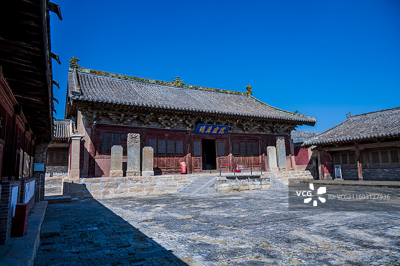 山西省忻州市定襄县洪福寺宋代建筑风光——大雄宝殿图片素材