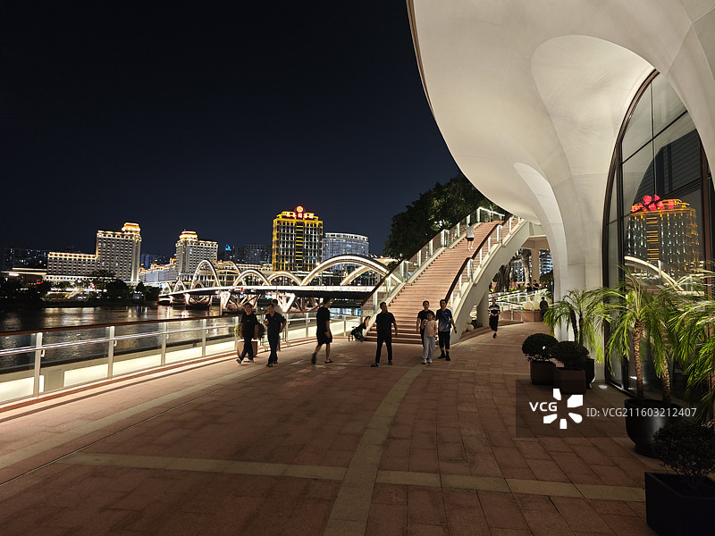 闽江之心中洲岛改建拱券造型建筑夜景图片素材