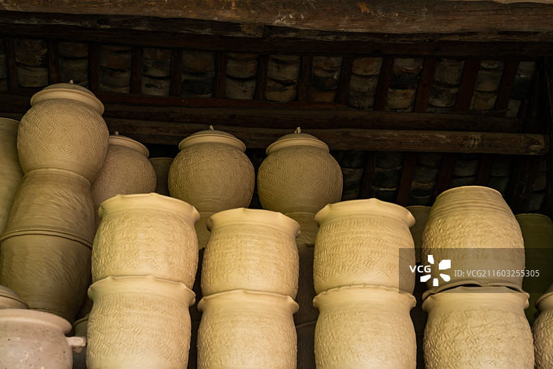 临沧市临翔区博尚镇碗窑村博尚碗窑七彩陶瓷文化景区油菜花图片素材