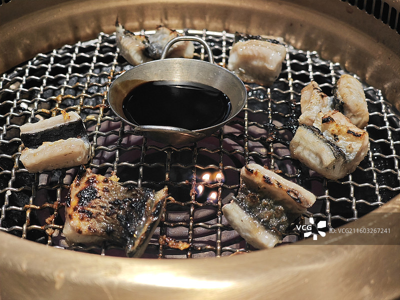 现烤河鳗 鳗鱼饭 烤鳗鱼 小南国转行做烤肉 一本·南日式烧肉 上海长宁日料美食街图片素材