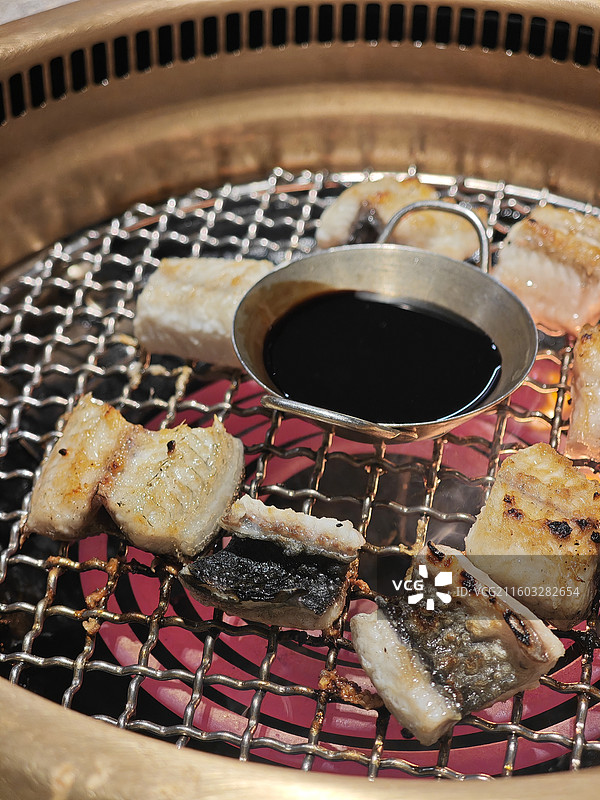 现烤河鳗 鳗鱼饭 烤鳗鱼 小南国转行做烤肉 一本·南日式烧肉 上海长宁日料美食街图片素材