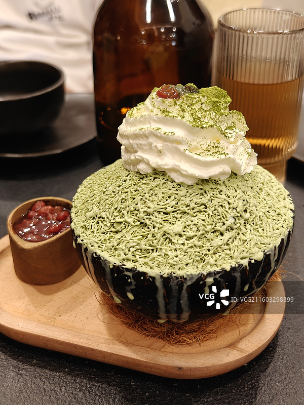 红豆抹茶沙冰日式甜品图片素材